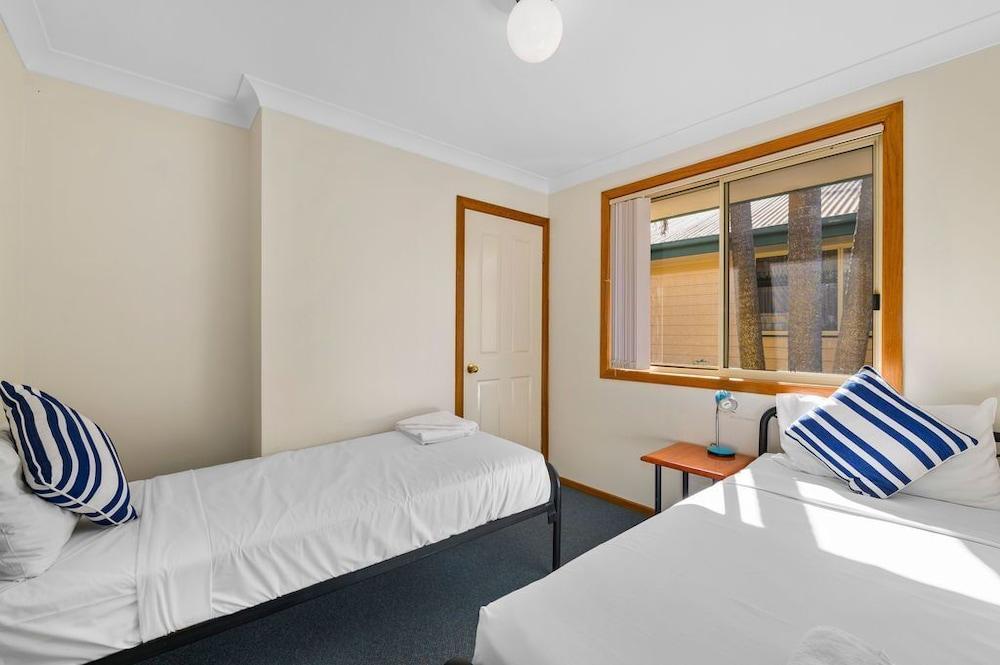 Dolphin Sands Holiday Cabins Coffs Harbour Exterior photo